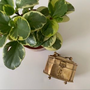 • vintage brass stash box •